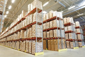 warehouse vs distribution center